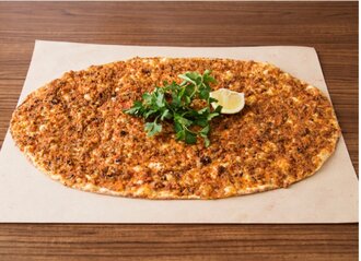 Lahmacun görseli