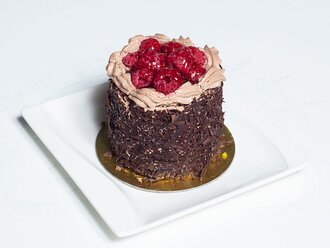 Frambuazlı Çikolatalı Pasta görseli