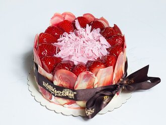 Çilekli Pasta (No.1) (6-8 Kişilik) görseli