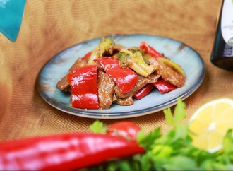 Teriyaki Soslu Acılı Beef görseli