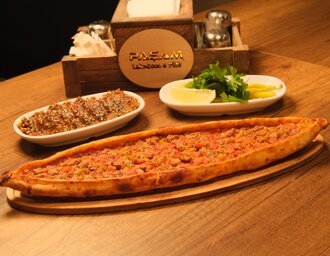 Mantarlı Kaşarlı Pide görseli