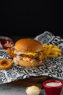 Honey Mustard Chıcken Burger görseli