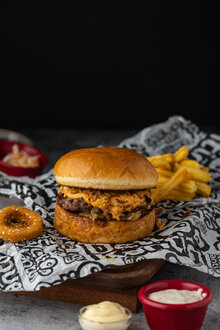 Pimentolu Dana Burger görseli