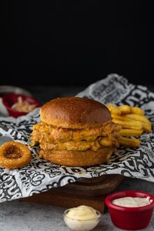 Pimento Chıcken Burger görseli