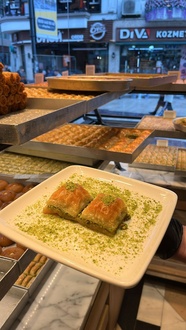 Sade Yağlı Baklava (1 Kg.) görseli