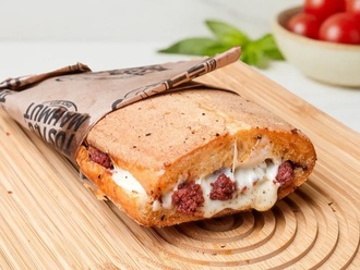 Sucuklu Kaşarlı Tost görseli