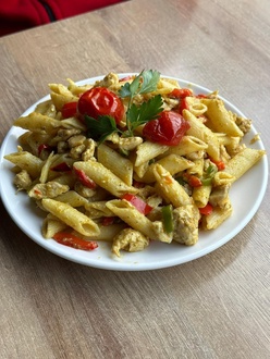 Körili Tavuklu Makarna görseli