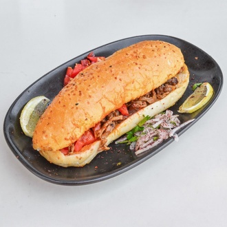 Somun Ekmek Arası Kaşarlı Et Tantuni görseli
