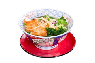 Tavuk Etli Ramen Çorba görseli