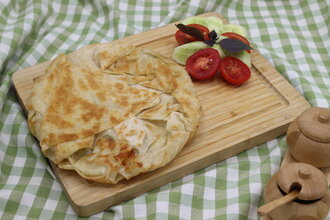 Organik Otlu Tava Böreği görseli