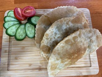 Organik Karışık Çiğ Börek Tabağı görseli