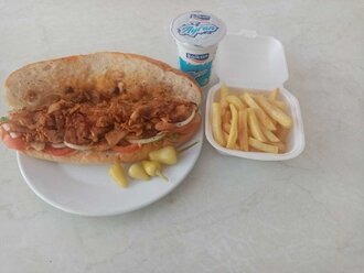Üç Çeyrek Ekmek Mega Tavuk Döner Menü görseli