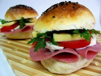 Beyaz Peynirli Soğuk Sandviç görseli