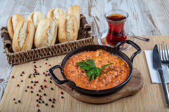 Kavurmalı Menemen görseli