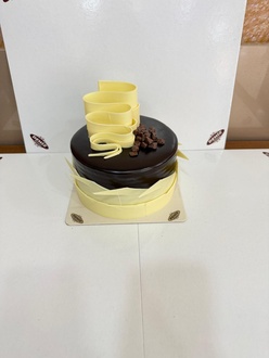 Çikolatalı Pasta (4-6 Kişilik) görseli