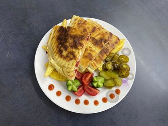 Miss Usulü Karışık Bazlama Tost görseli