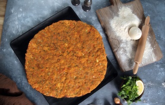 Tavuklu Lahmacun görseli