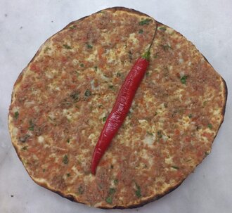 Lahmacun görseli