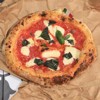 Pizza Margherita (Büyük Boy) görseli