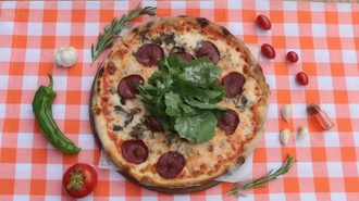 Sucuklu Pizza (Orta Boy) görseli