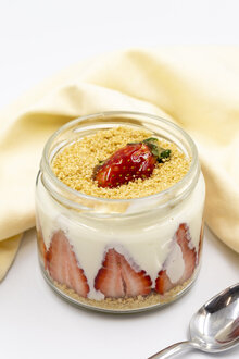 Çilekli Mag görseli