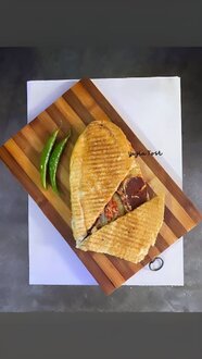 Sucuklu Kaşarlı Tost Menü görseli