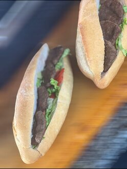 Yarım Ekmek Arası Beyzade Köfte görseli