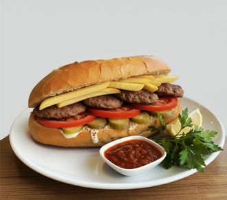Ekmek Arası Köfte görseli