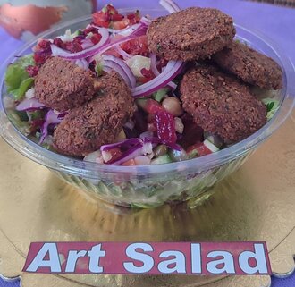 Falafel Salata görseli