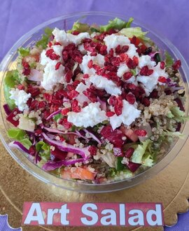 Chia Tohumlu Kinoa Salatası görseli