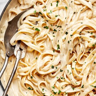 Fettuccine Alfredo görseli