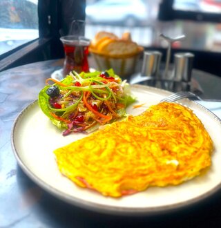 Kaşarlı Omlet görseli