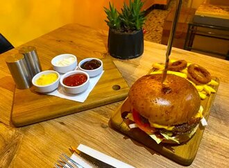 Dana Kasap Burger (170 G) görseli