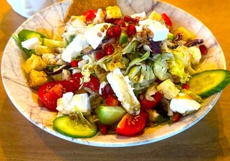Peynirli Ege Salatası görseli