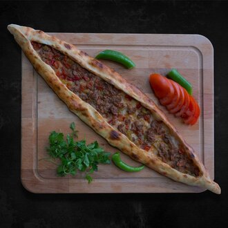 Kuşbaşılı Kaşarlı Pide görseli