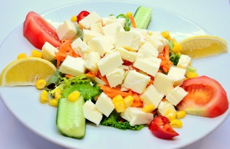 Peynirli Mevsim Salatası görseli