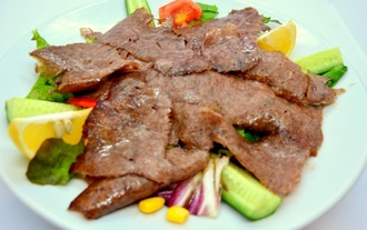 Et Dönerli Mevsim Salatası görseli