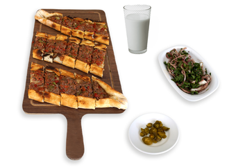 Kıymalı Pide (1.5 Porsiyon) Menü görseli
