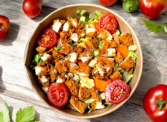 Çıtır Tavuklu Salata görseli