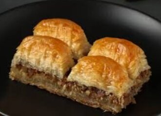 Cevizli Klasik Baklava (1 Kg) görseli