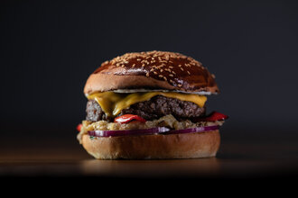 Köz Patlıcanlı Burger görseli