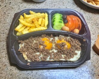 Kıymalı Sahanda Yumurta görseli