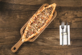 Kuşbaşılı Pide görseli