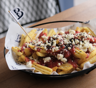 Domates Soslu Tulum Peynirli Patates Kızartması görseli
