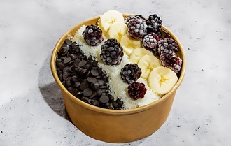 Böğürtlenli Granola Kasesi görseli