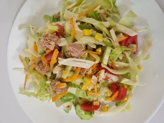 Ton Balıklı Salata görseli