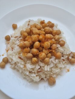 Pilav Üstü Nohut görseli