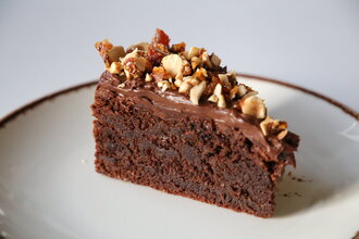 Glutensiz & Şekersiz & Laktosuz Kavrulmuş Bademli Pasta görseli