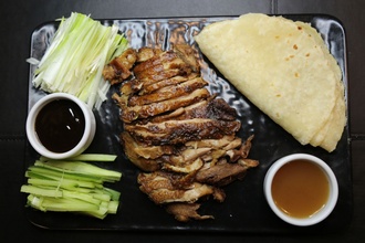 Kızarmış Pekin Ördeği (Yarım) görseli