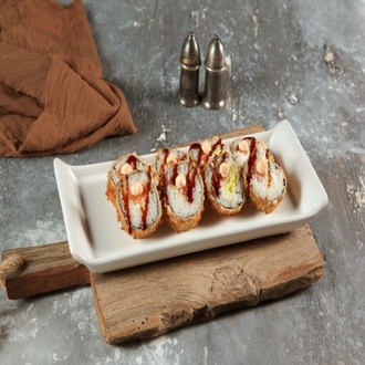 Sake Lava Tempura Maki Roll (8 Pcs.) görseli